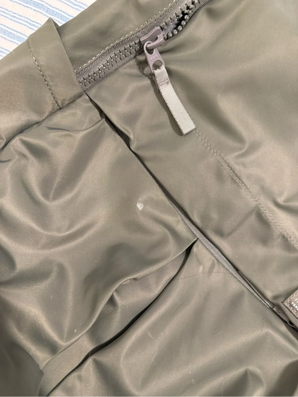 lululemon athletica sleek olive